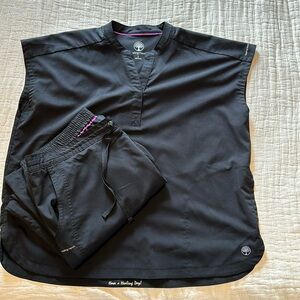 Women’s healing hands scrub set